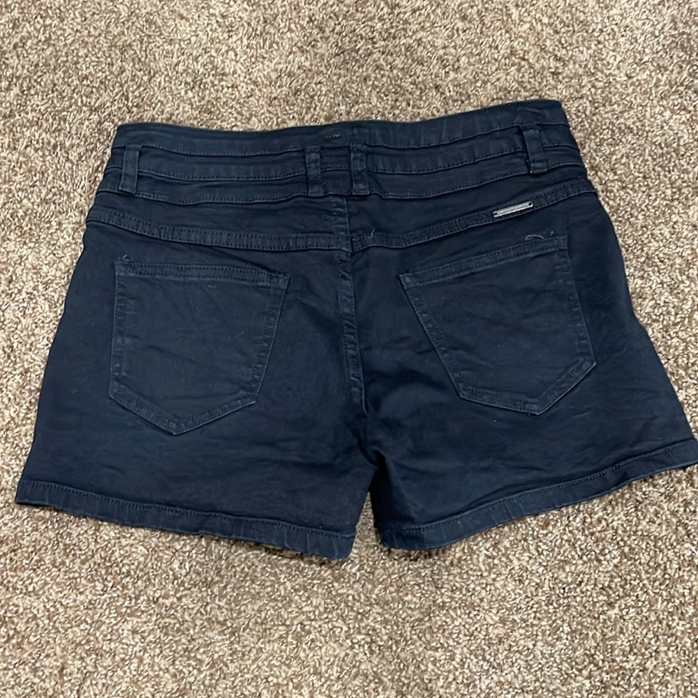 New York & Company black denim shorts size 4 women’s. - Picture 2 of 4